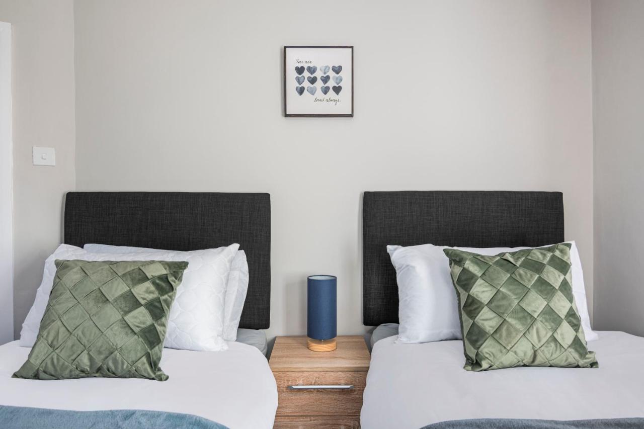 Spacious 3 Bed House, Netflix, Garden, Parking 南安普敦 外观 照片